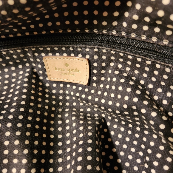EUC KATE SPADE BAG W/ KEY CHARM - Picture 4 of 9
